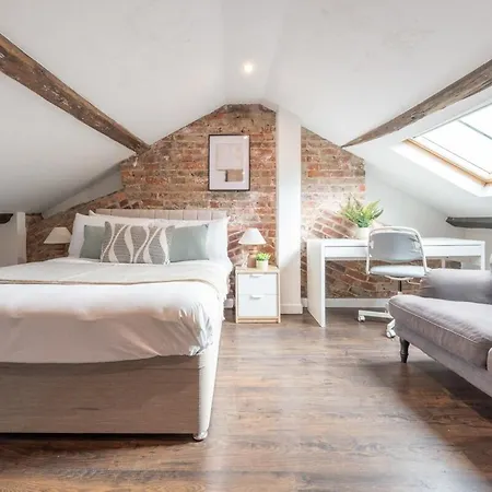 Executive 2-bed - Walk To Uni & Lgi *