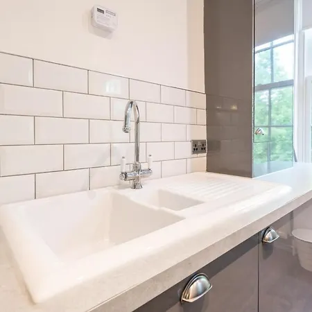 Executive 2-bed - Walk To Uni & Lgi * Leeds (West Yorkshire)